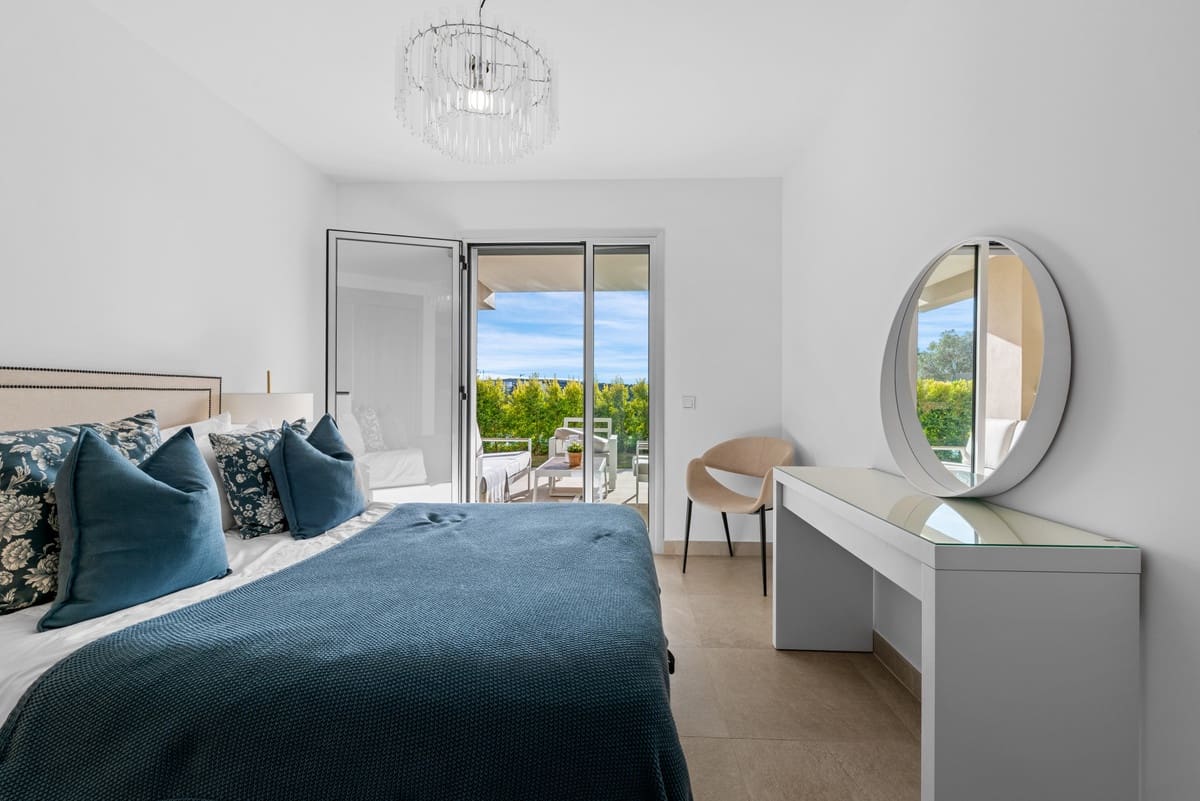 2 sypialnia Apartament na sprzedaż w Estepona - 379 000 € (Ref: 9541992)