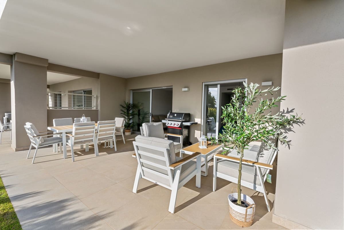 2 sypialnia Apartament na sprzedaż w Estepona - 379 000 € (Ref: 9541992)