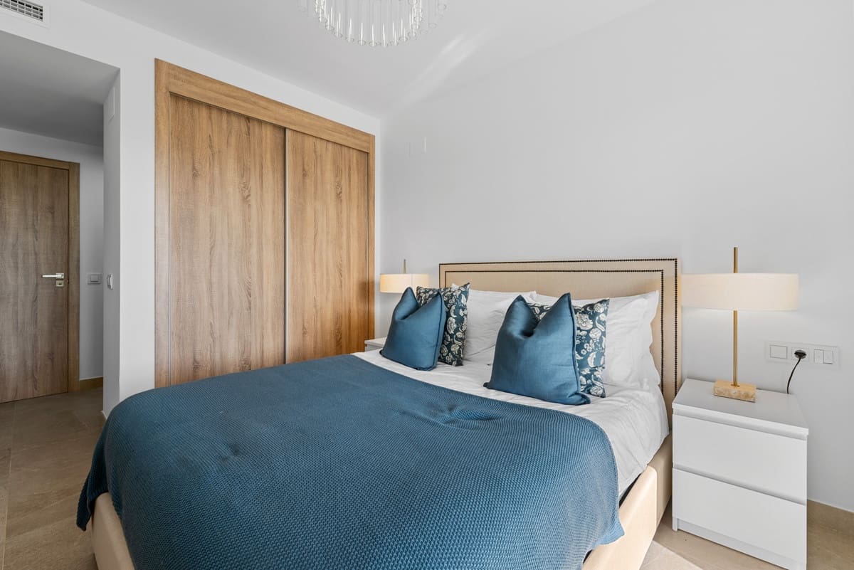 2 sypialnia Apartament na sprzedaż w Estepona - 379 000 € (Ref: 9541992)