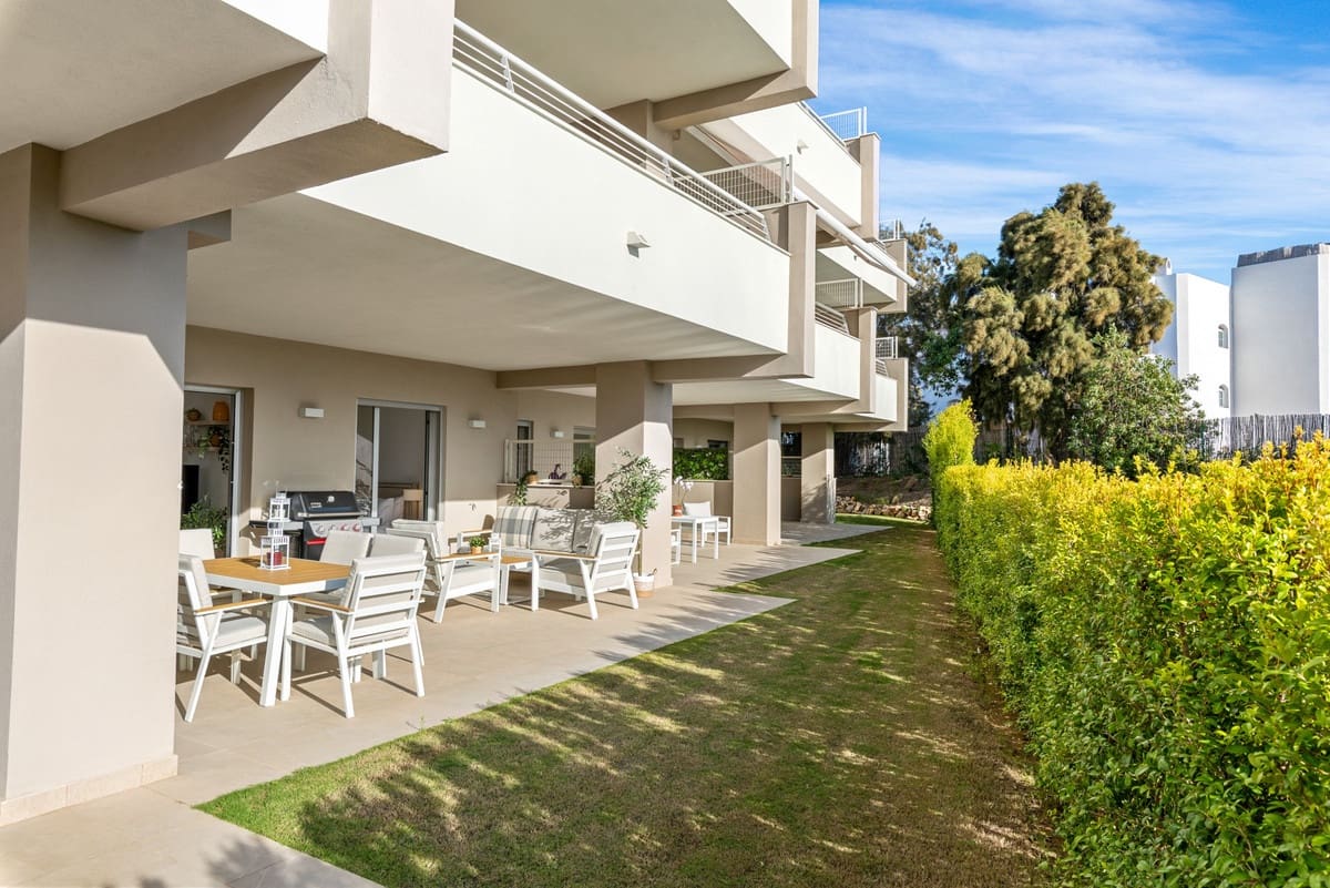 2 sypialnia Apartament na sprzedaż w Estepona - 379 000 € (Ref: 9541992)