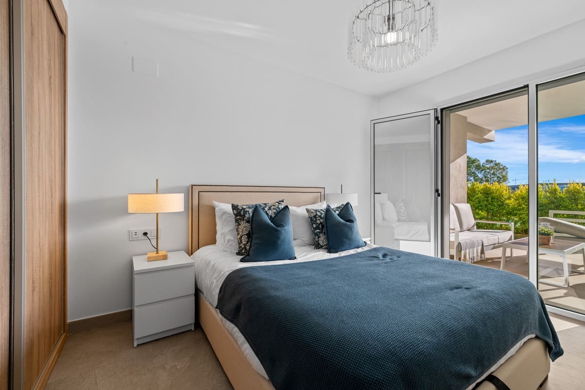 2 sypialnia Apartament na sprzedaż w Estepona - 379 000 € (Ref: 9541992)