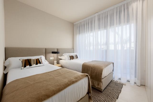 3 soverom Leilighet til salgs i Estepona - € 1 850 000 (Ref: 9541993)