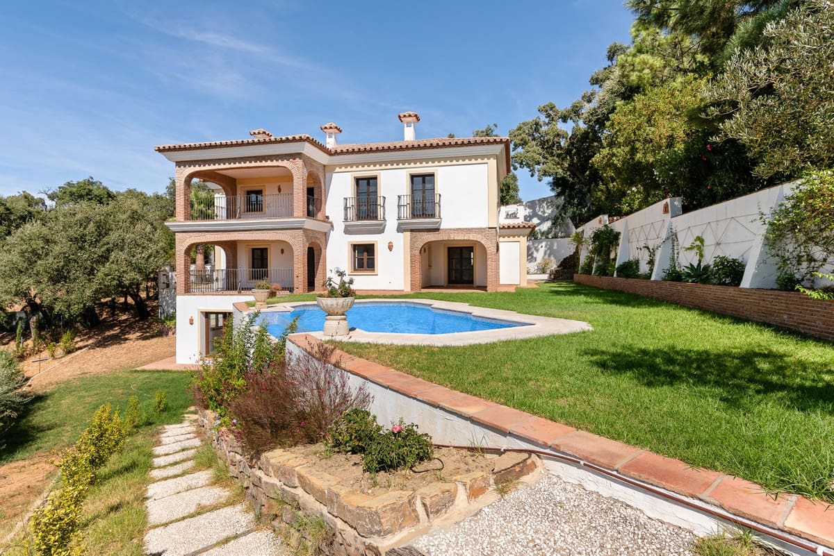 4 bedroom Villa for sale in Casares - € 1,645,000 (Ref: 9541994)