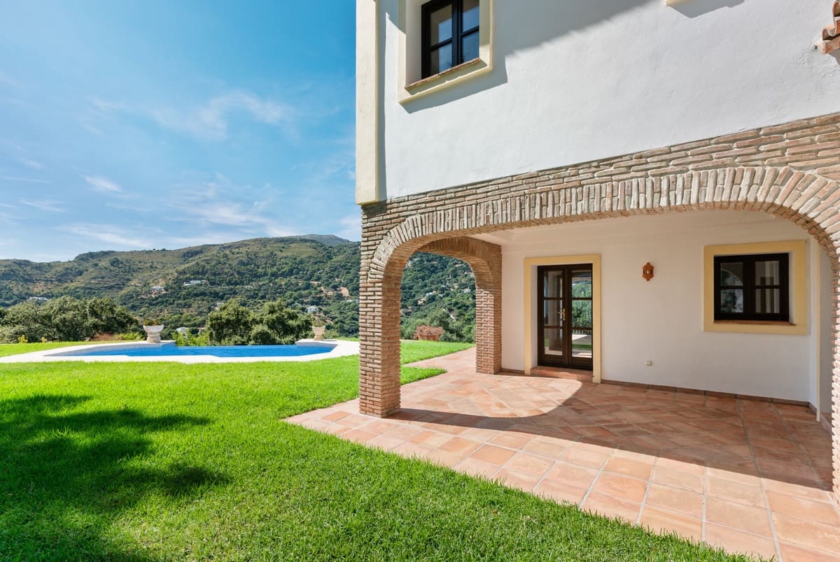 4 bedroom Villa for sale in Casares - € 1,645,000 (Ref: 9541994)