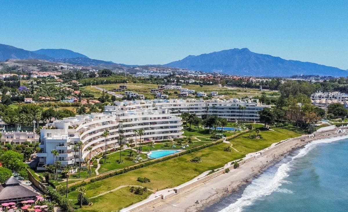 3 quarto Apartamento para venda em Estepona - 1 199 000 € (Ref: 9542626)
