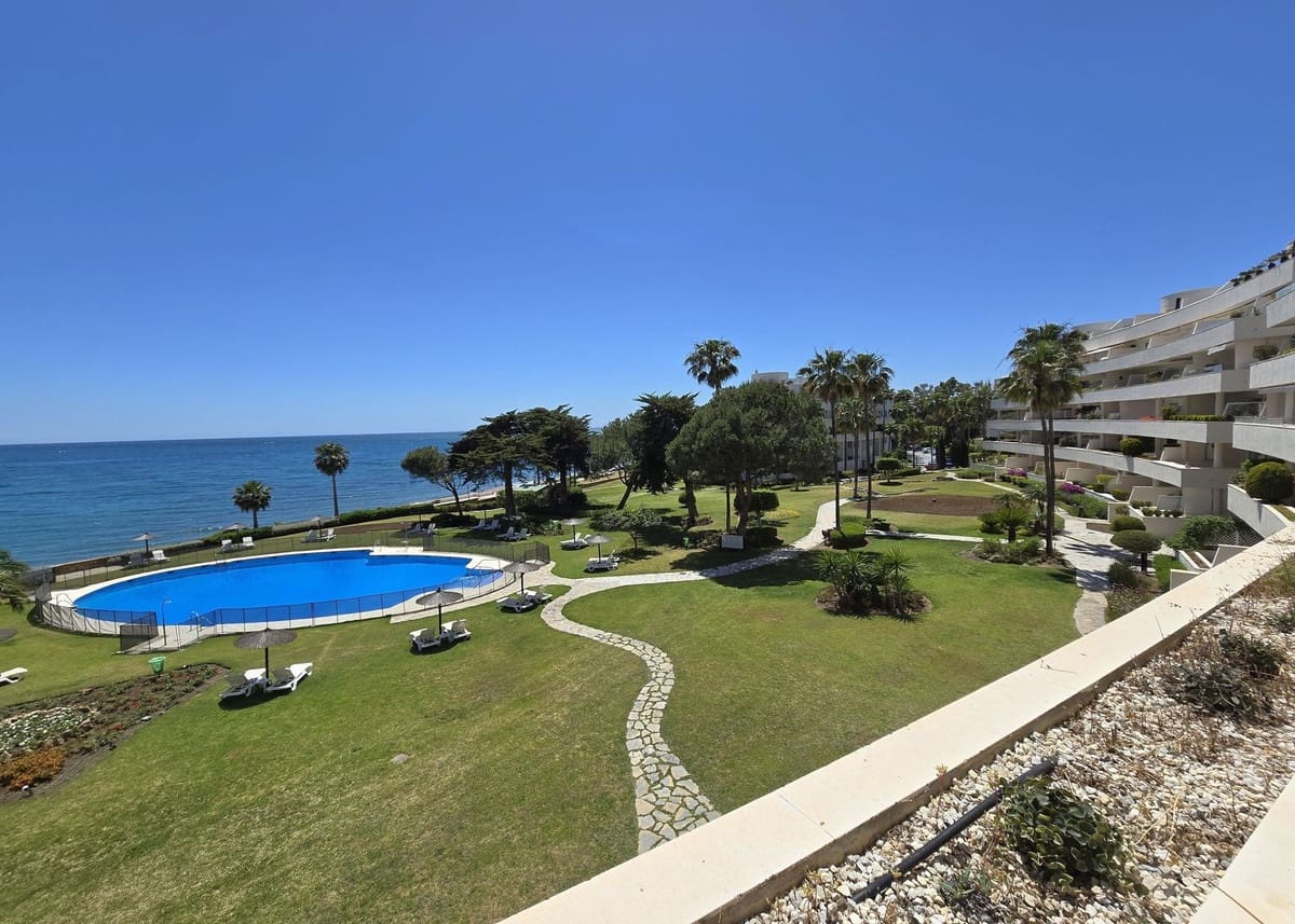 3 quarto Apartamento para venda em Estepona - 1 199 000 € (Ref: 9542626)