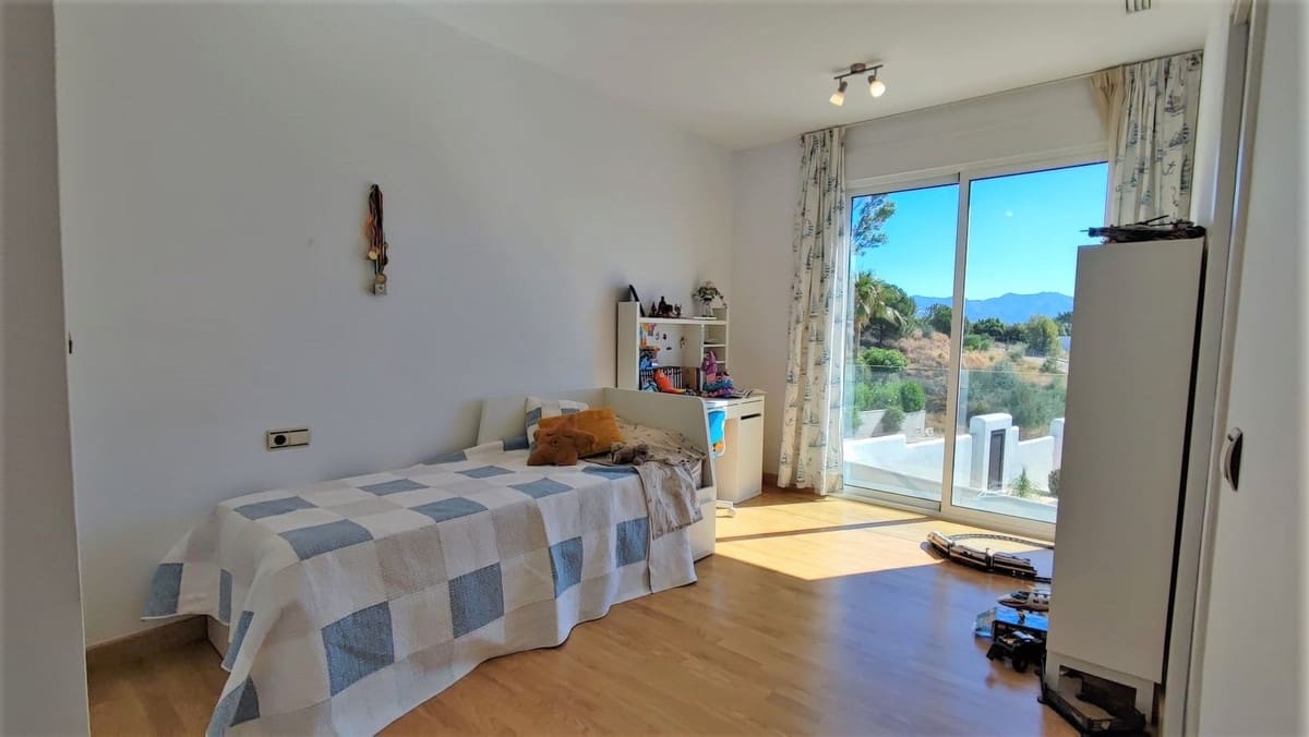 4 camera da letto Villa in vendita in La Cala de Mijas con garage - 790.000 € (Rif: 9542627)