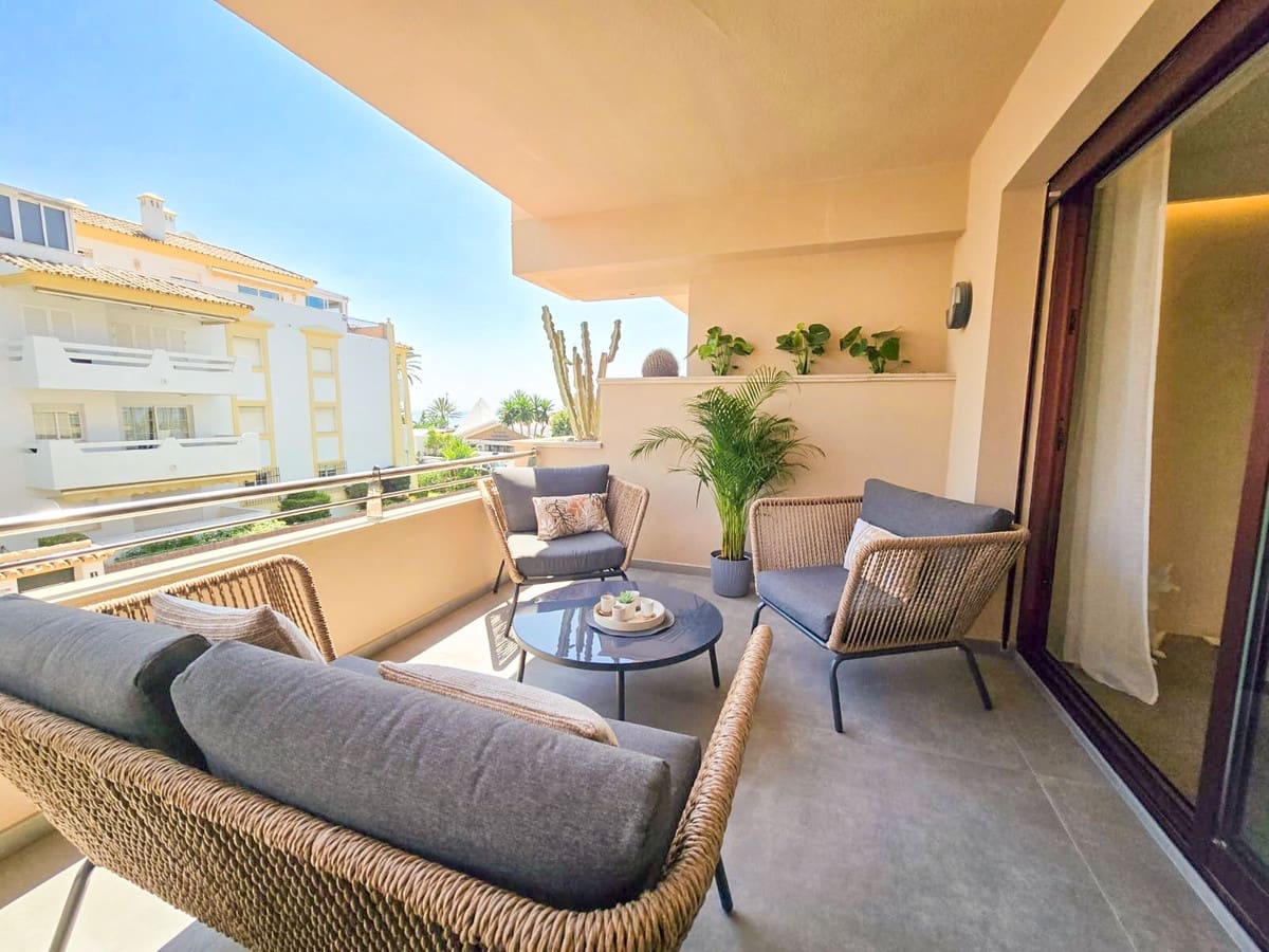 2 soveværelse Lejlighed til salg i San Pedro de Alcantara med garage - € 830.000 (Ref: 9548839)