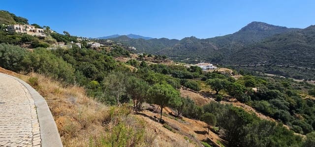 Bouwgrond te koop in Benahavís pueblo, Benahavís - € 920.000 (Ref: 9548840)