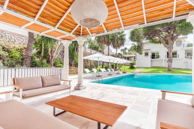 6 soverom Villa til salgs i Río Real, Marbella med garasje - € 2 890 000 (Ref: 9548844)