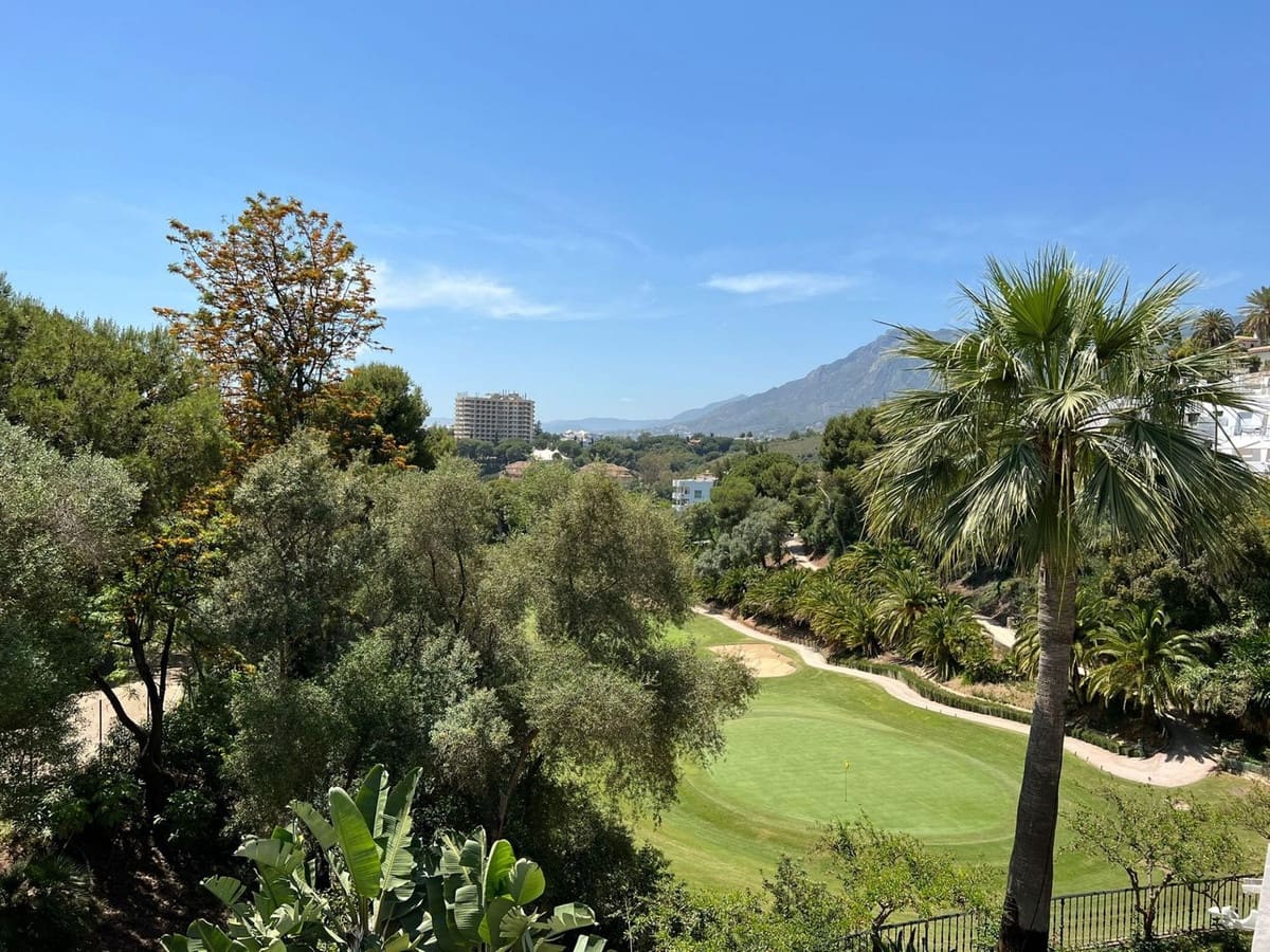 6 soverom Villa til salgs i Rio Real med garasje - € 2 890 000 (Ref: 9548844)