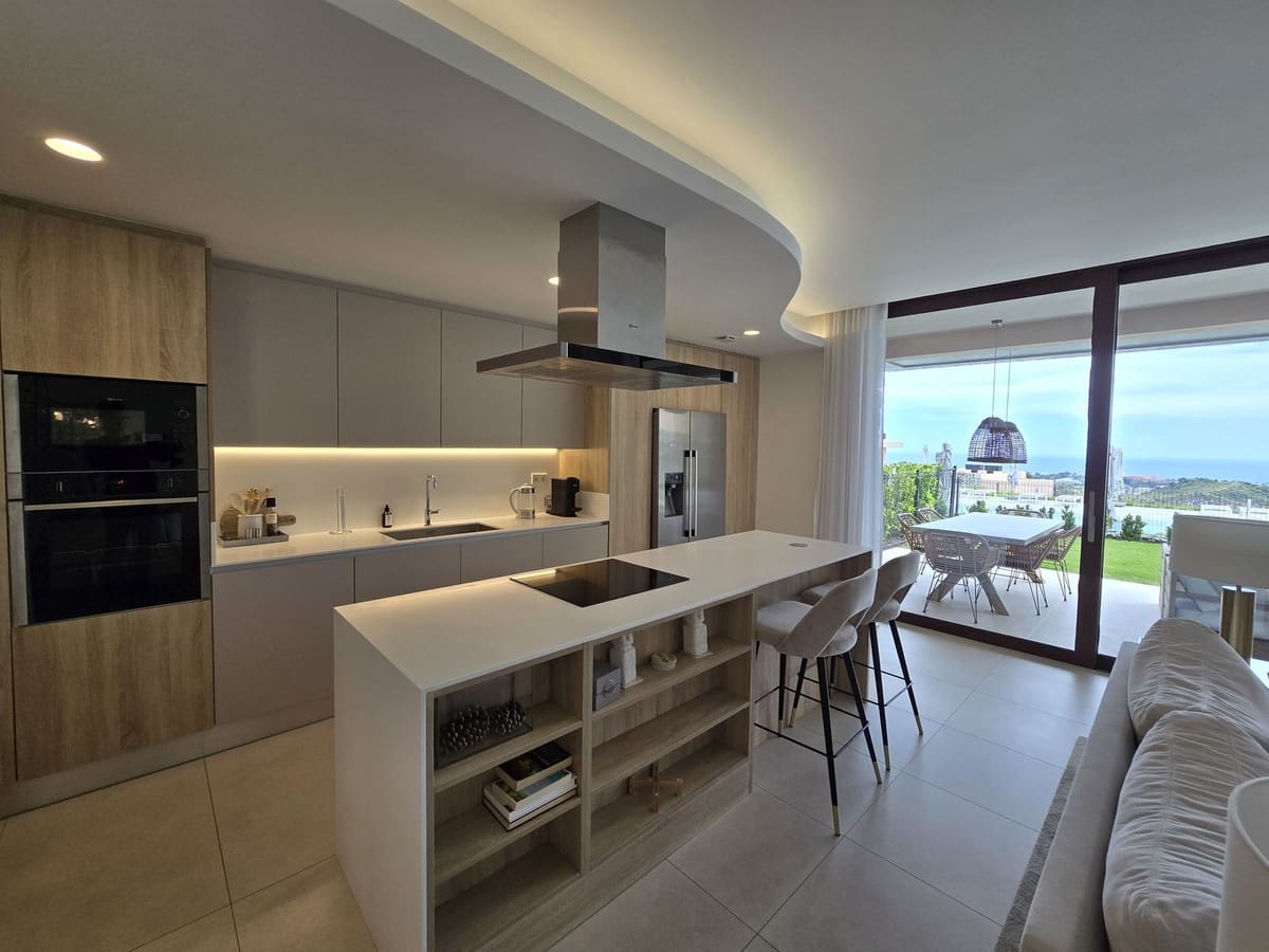 3 soveværelse Lejlighed til salg i Benahavis - € 1.299.000 (Ref: 9614183)