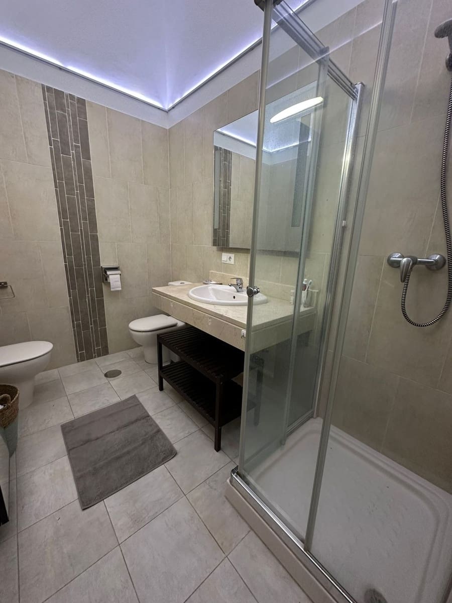 3 quarto Casa em Banda para venda em New Golden Mile - 485 000 € (Ref: 9614184)