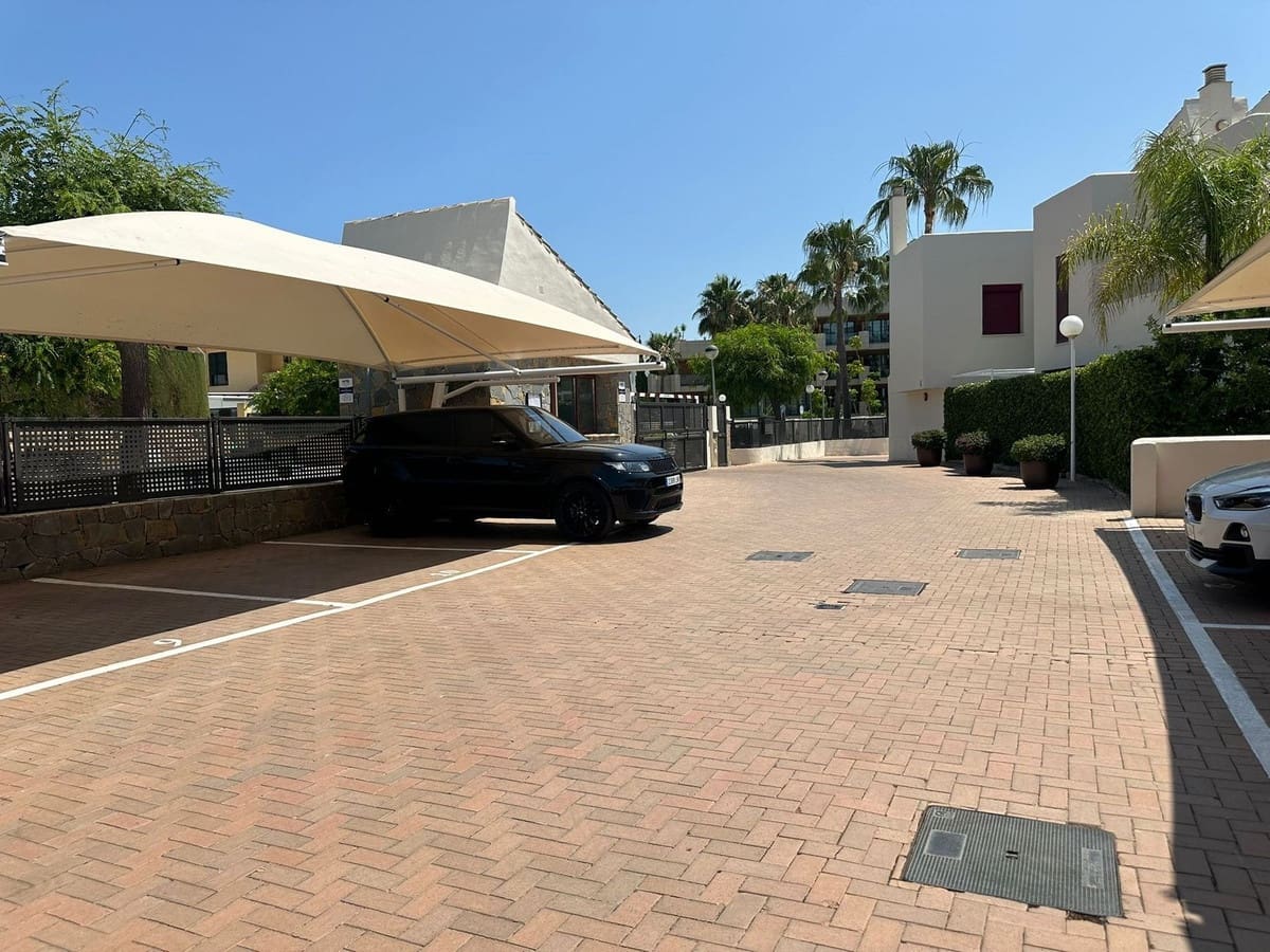 3 quarto Casa em Banda para venda em New Golden Mile - 485 000 € (Ref: 9614184)