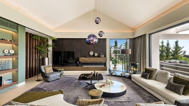 5 bedroom Villa for sale in Benahavís pueblo, Benahavís with garage - € 6,250,000 (Ref: 9614185)