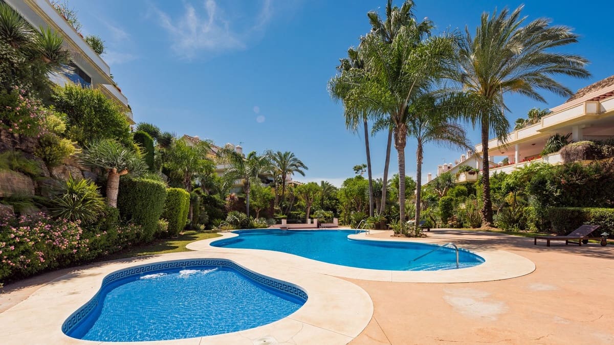 4 sypialnia Apartament na sprzedaż w Golden Mile - 2 995 000 € (Ref: 9614186)