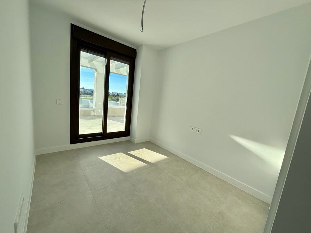 2 makuuhuone Huoneisto myytävänä paikassa Estepona - 460 000 € (Ref: 9626520)