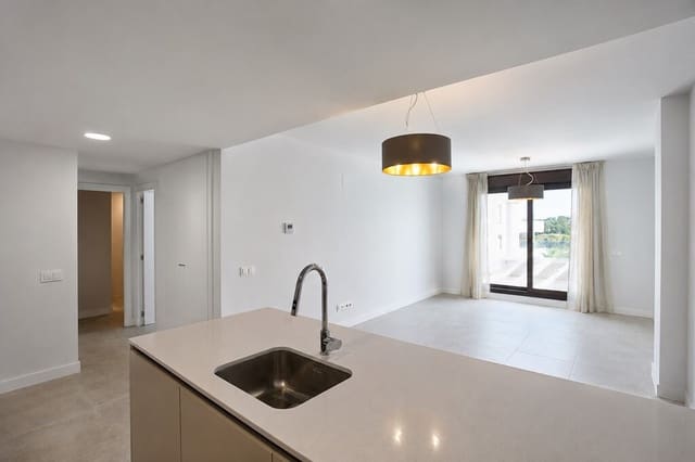 Apartamento de 2 habitaciones en Estepona en venta - 525.000 € (Ref: 9626520)
