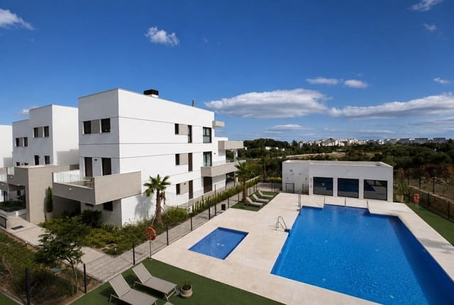 Apartamento de 2 habitaciones en Estepona en venta - 525.000 € (Ref: 9626520)