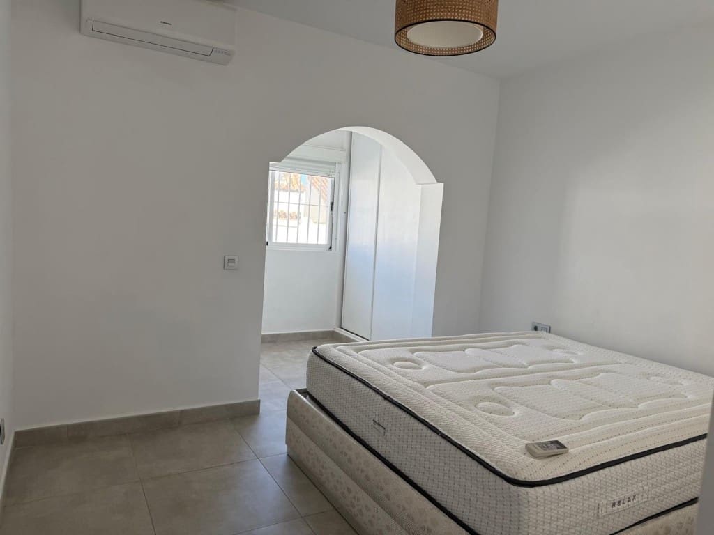 3 chambre Maison de Ville à vendre à Estepona - 375 000 € (Ref: 9669108)