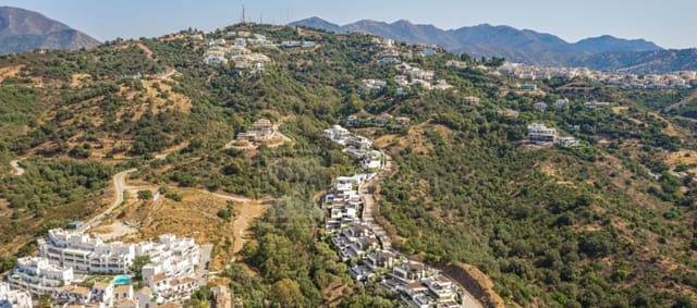 Tomt till salu i Río Real, Marbella - 7 200 000 € (Ref: 9805048)