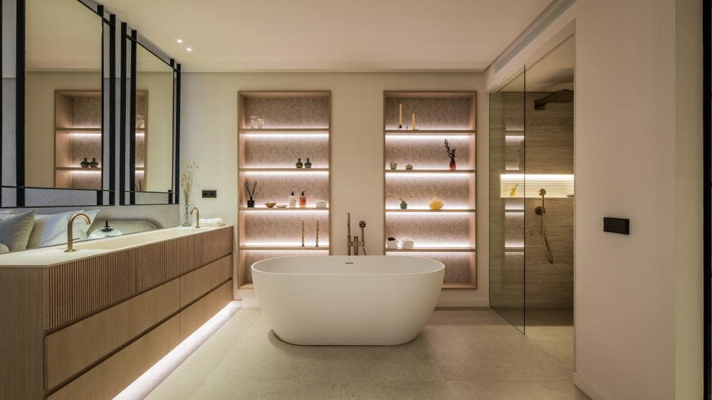 4 Zimmer Villa zu verkaufen in Nueva Andalucia mit Pool - 5.975.000 € (Ref: 9805060)