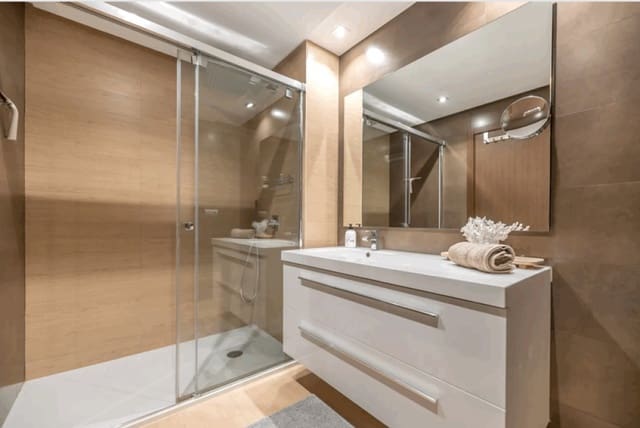 3 sovrum Lägenhet till salu i Benahavís pueblo, Benahavís med pool - 785 000 € (Ref: 9805063)