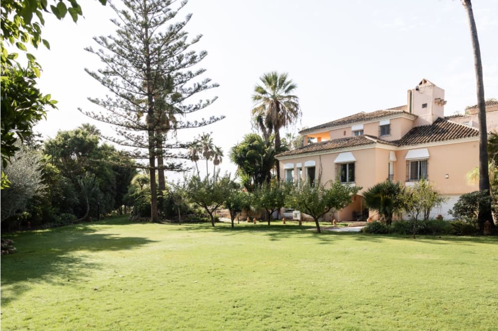 8 sovrum Villa till salu i New Golden Mile med pool - 6 600 000 € (Ref: 9805064)