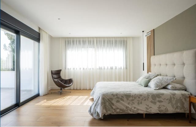 Chalet de 5 habitaciones en Puerto Marina, Benalmádena en venta con piscina - 4.500.000 € (Ref: 9805065)