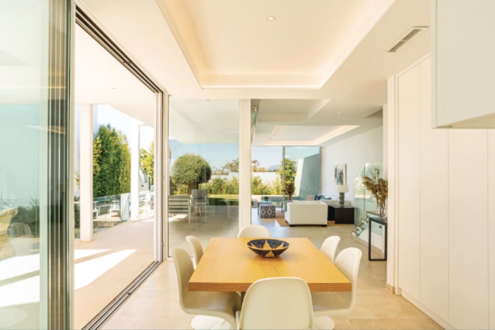 4 slaapkamer Villa te koop in Marbella met zwembad - € 1.950.000 (Ref: 9805072)