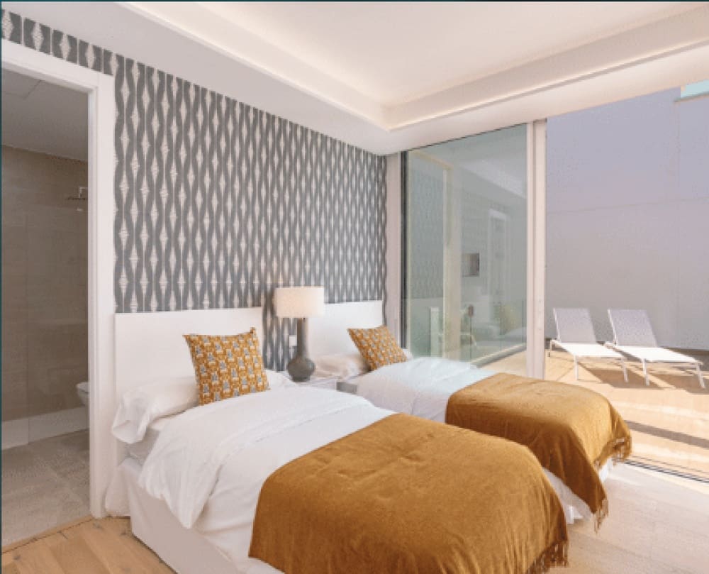 4 slaapkamer Villa te koop in Marbella met zwembad - € 1.950.000 (Ref: 9805072)