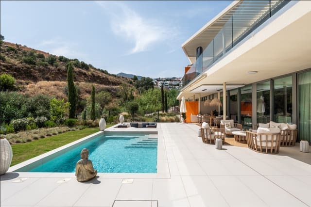 3 chambre Appartement à vendre à Puerto Marina, Benalmádena avec piscine - 1 450 000 € (Ref: 9805083)