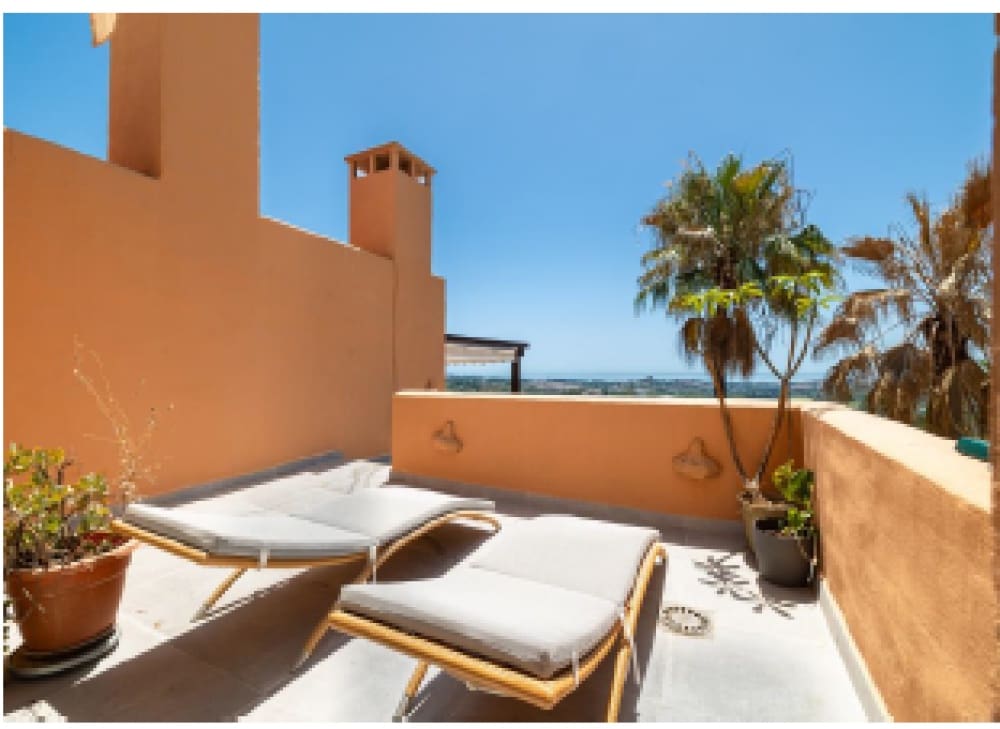 3 sovrum Lägenhet till salu i Nueva Andalucia med pool - 1 145 000 € (Ref: 9805098)