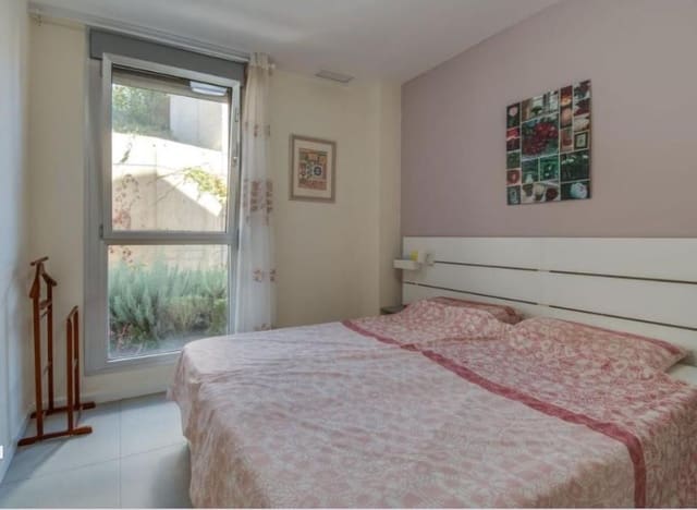 2 slaapkamer Appartement te koop in Marbella - € 271.500 (Ref: 9883574)