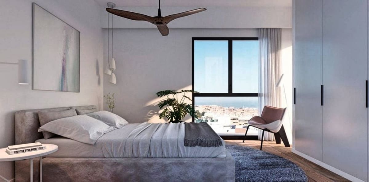 Apartamento de 2 habitaciones en Fuengirola en venta con piscina garaje - 352.600 € (Ref: 3598101)