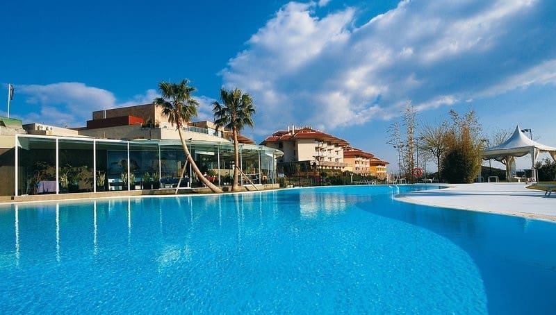 2 makuuhuone Huoneisto myytävänä paikassa Benalmadena Costa mukana uima-altaan 
autotalli - 449 000 € (Ref: 3657032)