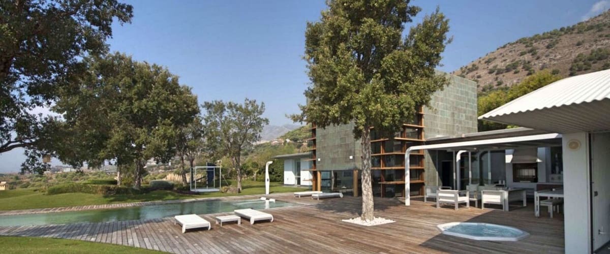 4 bedroom Villa for sale in Fuengirola with pool - € 4,975,000 (Ref: 6492039)