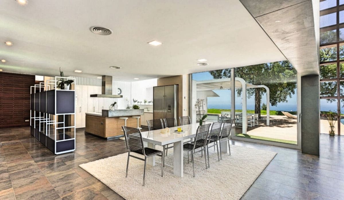 4 bedroom Villa for sale in Fuengirola with pool - € 4,975,000 (Ref: 6492039)