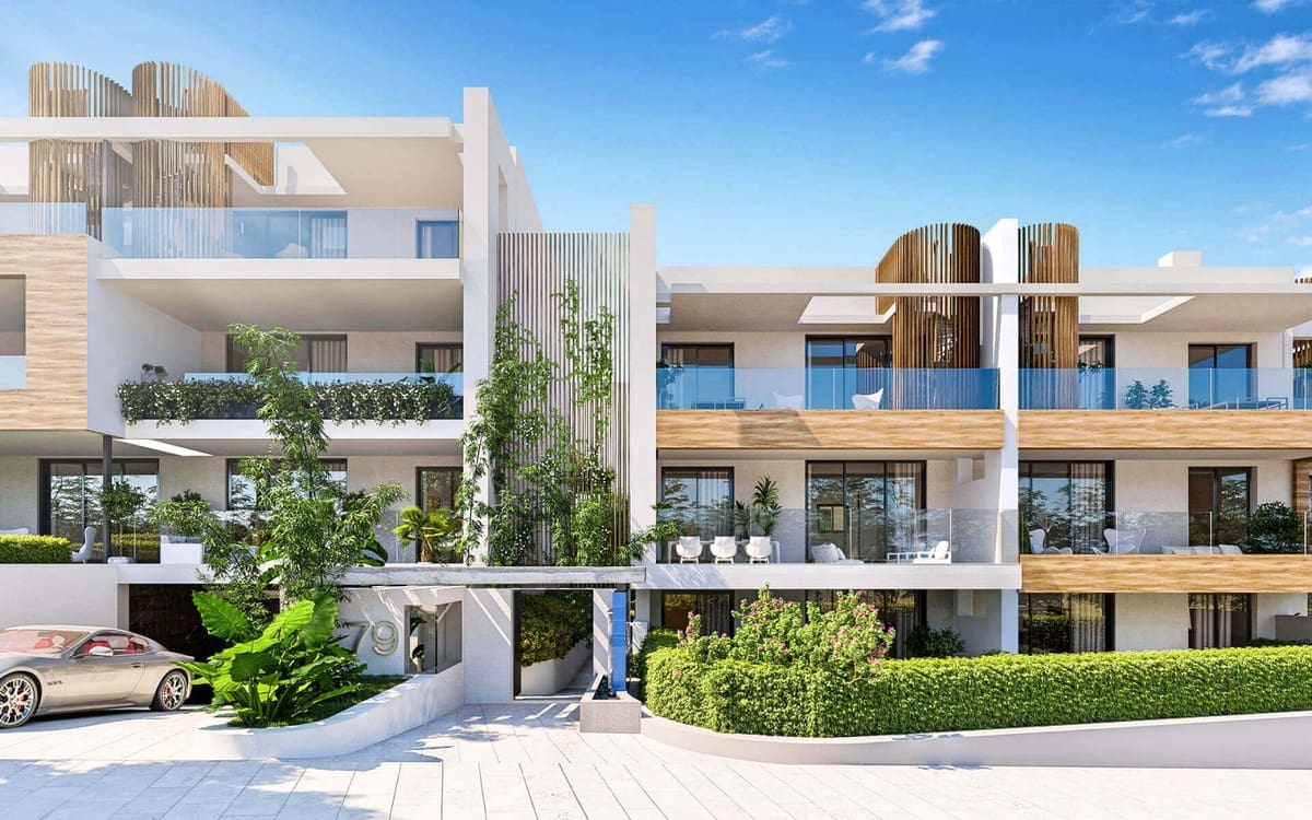 2 bedroom Apartment for sale in Fuengirola with pool garage - € 535,000 (Ref: 6665437)