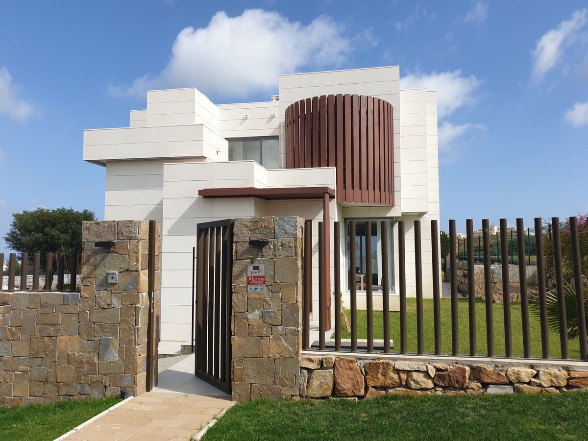 4 Zimmer Villa zu verkaufen in Fuengirola mit Pool Garage - 1.150.000 € (Ref: 7123916)