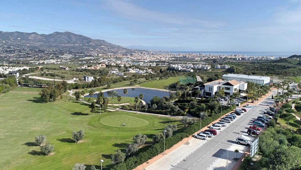 4 Zimmer Villa zu verkaufen in Fuengirola mit Pool Garage - 1.150.000 € (Ref: 7123916)