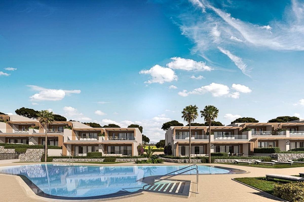4 bedroom Townhouse for sale in El Chaparral with pool garage - € 766,000 (Ref: 7123923)