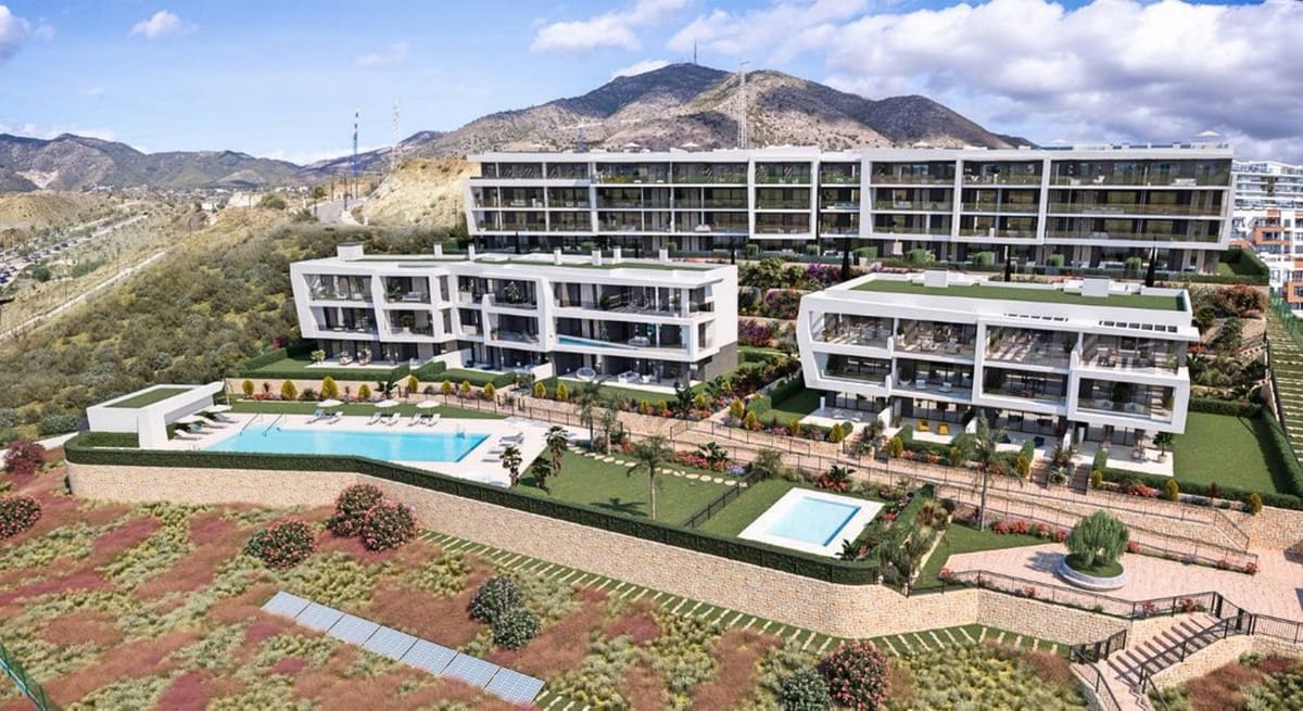 3 bedroom Apartment for sale in Fuengirola with pool garage - € 665,000 (Ref: 7550048)