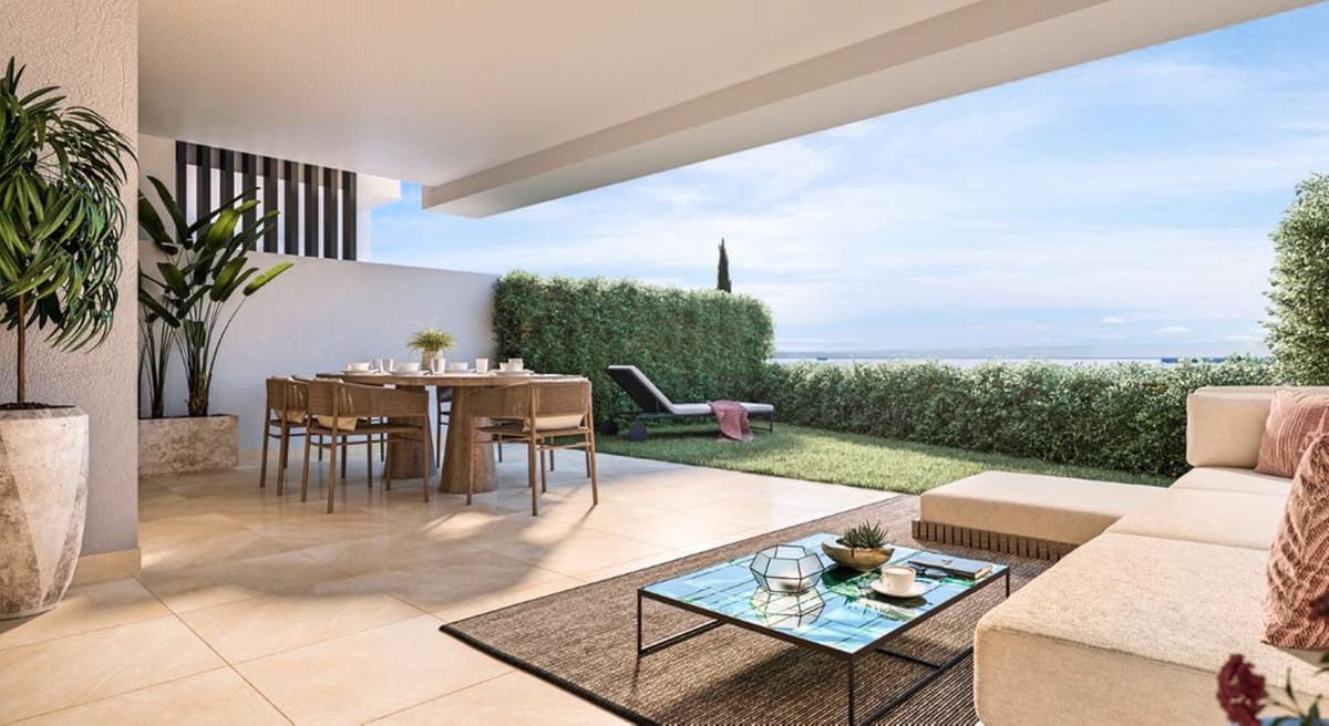 2 bedroom Penthouse for sale in Fuengirola with pool garage - € 795,000 (Ref: 7568738)