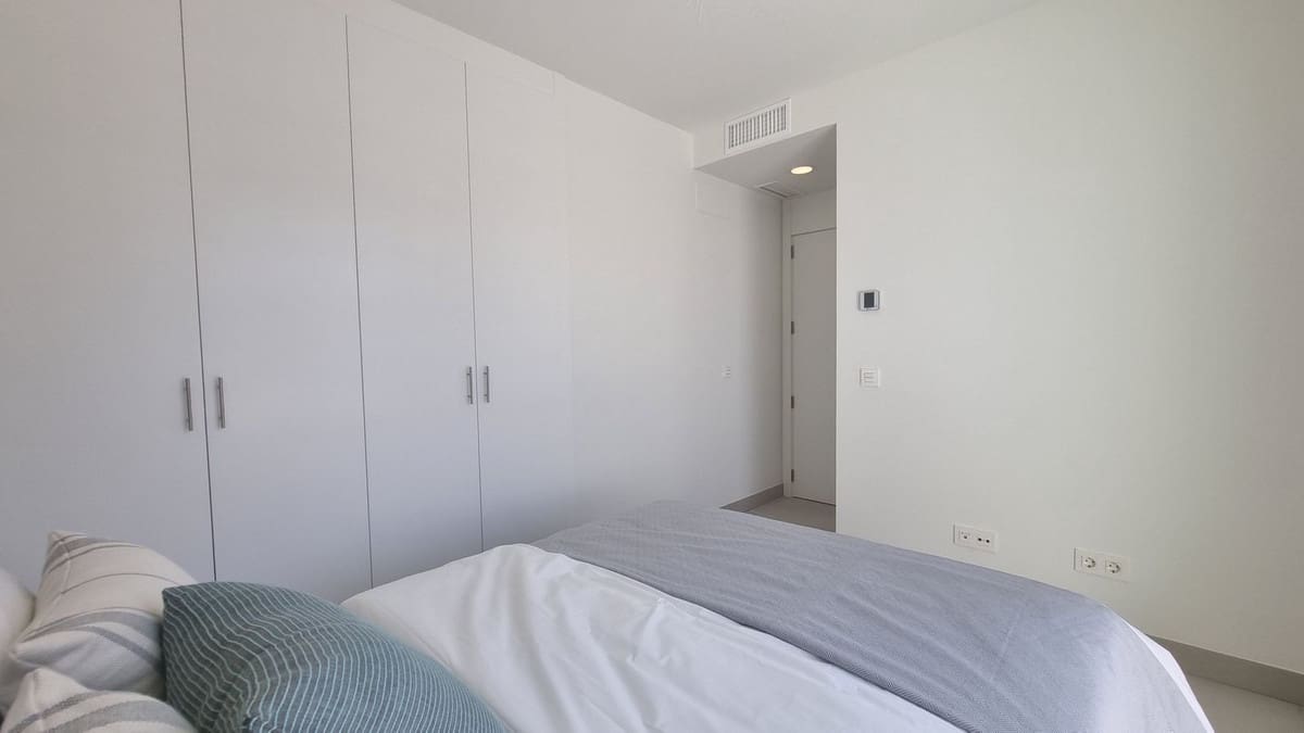 2 makuuhuone Kattohuoneisto myytävänä paikassa La Cala de Mijas mukana uima-altaan 
autotalli - 895 000 € (Ref: 7804601)