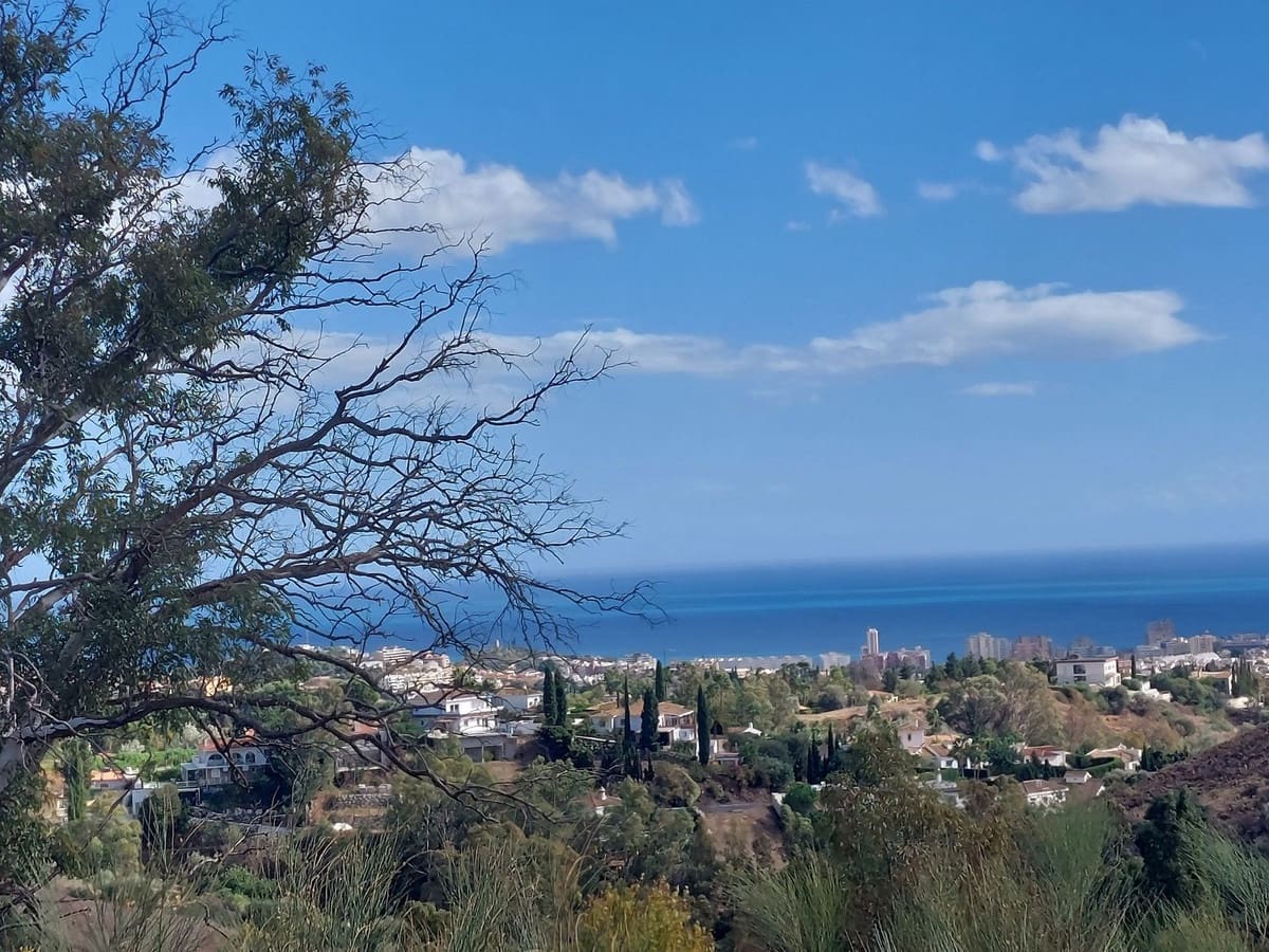 Chalet de 4 habitaciones en Mijas en venta - 1.249.000 € (Ref: 7857769)