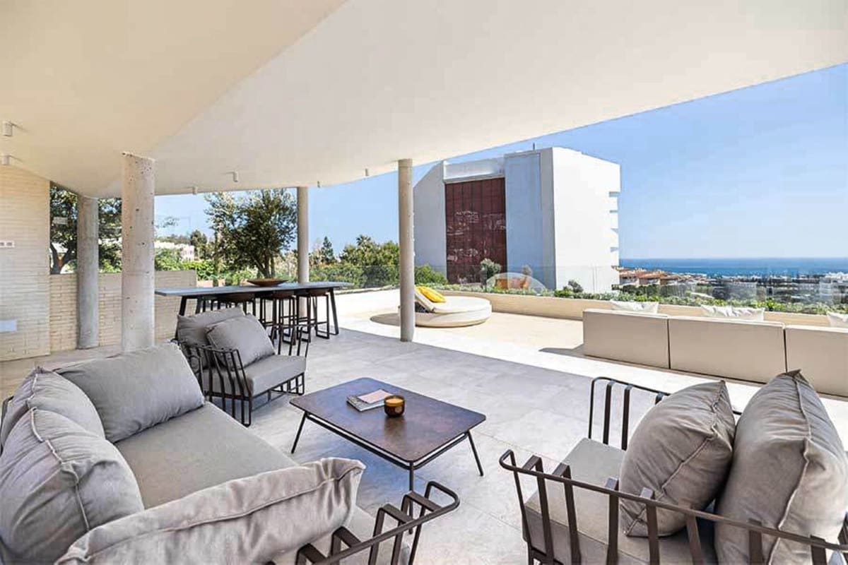 2 sypialnia Apartament na sprzedaż w Fuengirola z basenem garażem - 990 000 € (Ref: 7889162)