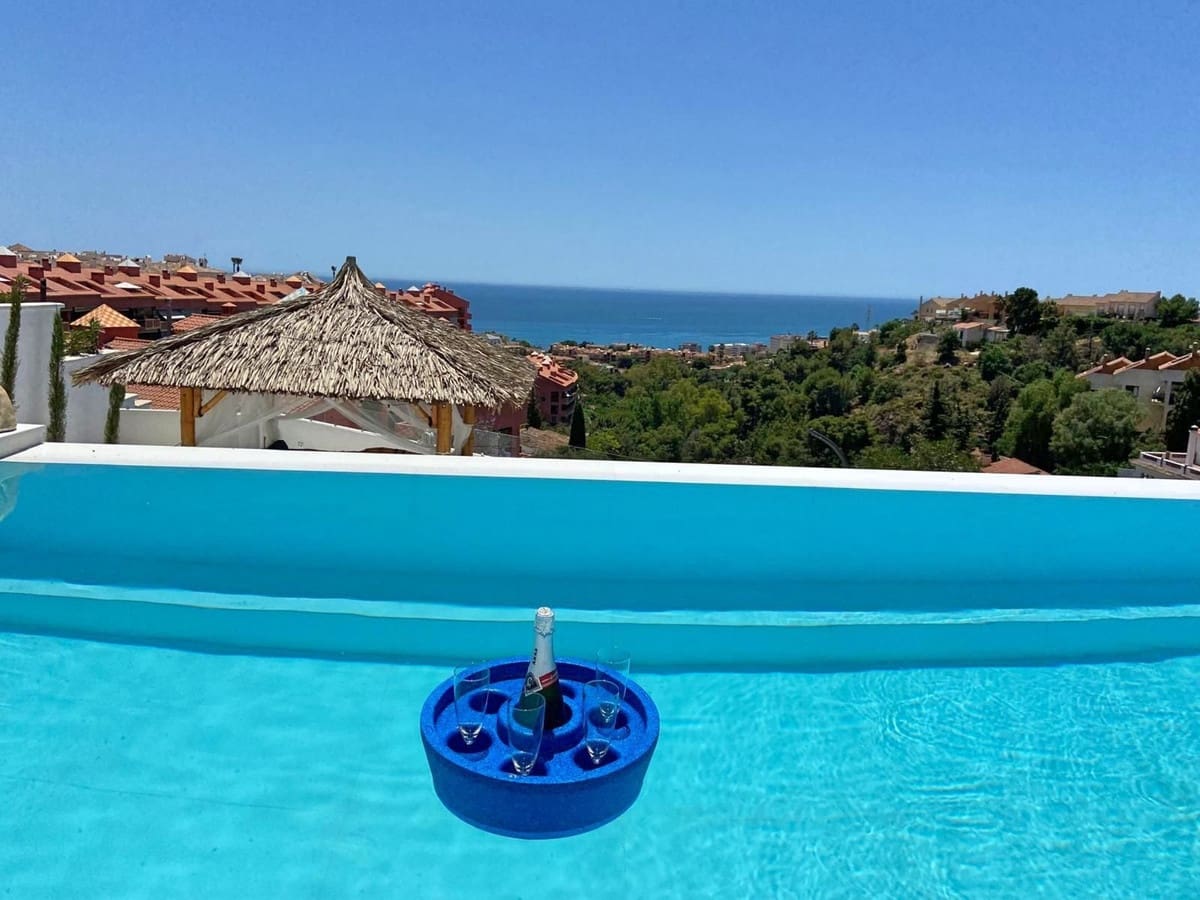 4 soveværelse Villa til salg i Fuengirola med swimmingpool garage - € 1.295.000 (Ref: 8262939)