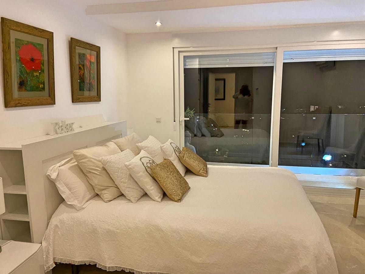 4 soveværelse Villa til salg i Fuengirola med swimmingpool garage - € 1.295.000 (Ref: 8262939)