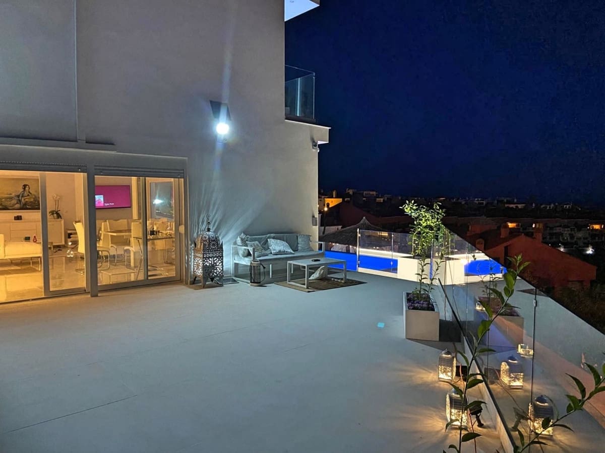 4 soveværelse Villa til salg i Fuengirola med swimmingpool garage - € 1.295.000 (Ref: 8262939)